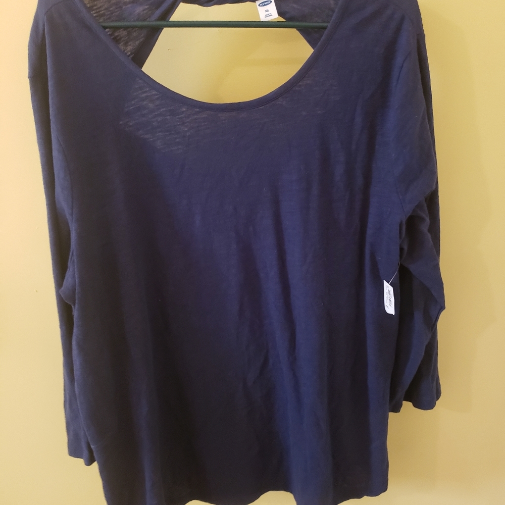 Old Navy 3/4 sleeve Navy shirt with twist detail-open back
